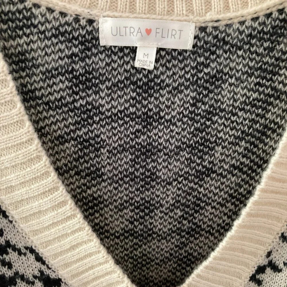 Women Sweater Vest Hounds Tooth Size Medium Ultra Flirt - Picture 3 of 4